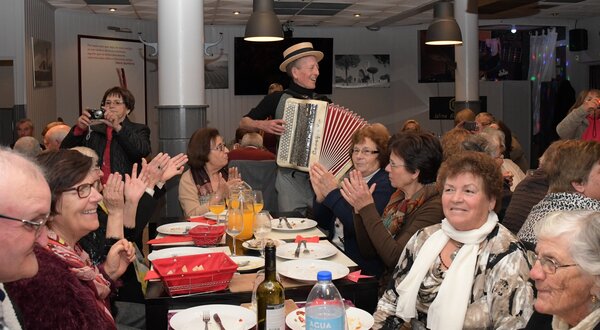 Festa_de_Natal_Academia_Peg_es_net