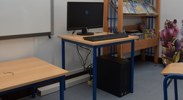 computadores_escola_caneira__3__1400x550
