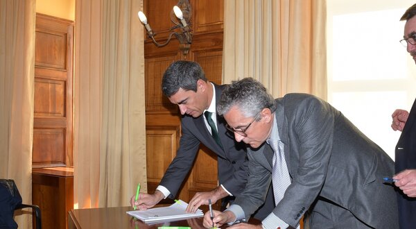 assinatura_contrato_etar_canha__4__1400x550