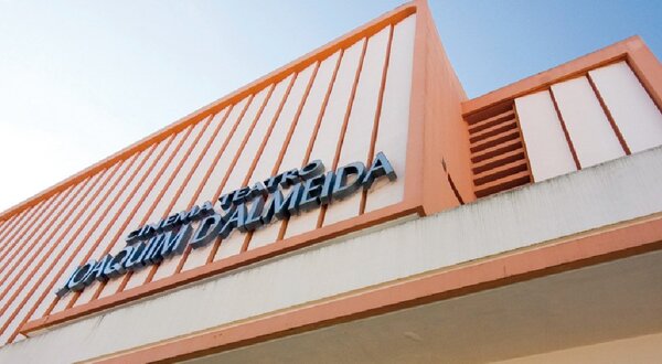 fachada_ctja__550x1400px