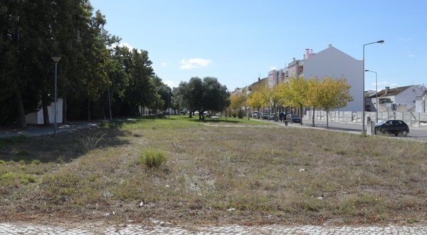 terreno_junto_ao_cemiterio_1400x550