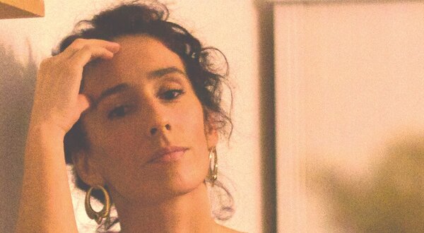 site_1024x350px_a_garota_nao_mai2021