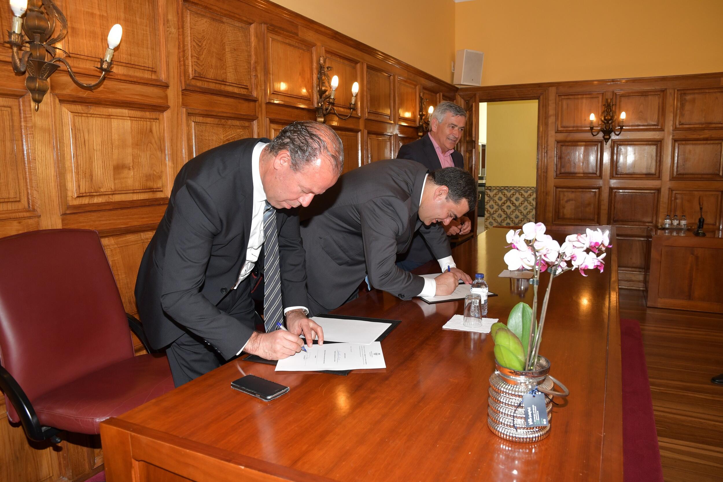 assinatura_protocolo_feira_do_porco__3_