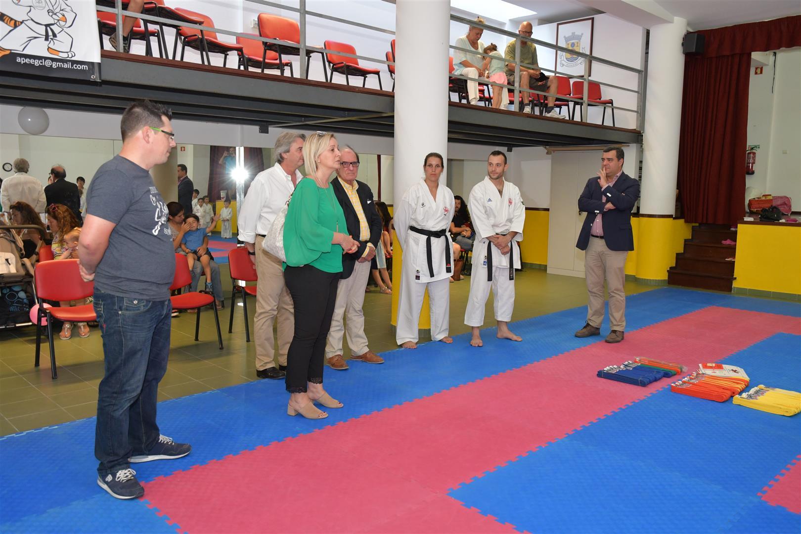 giz_e_caderno_linhas_karate__4_