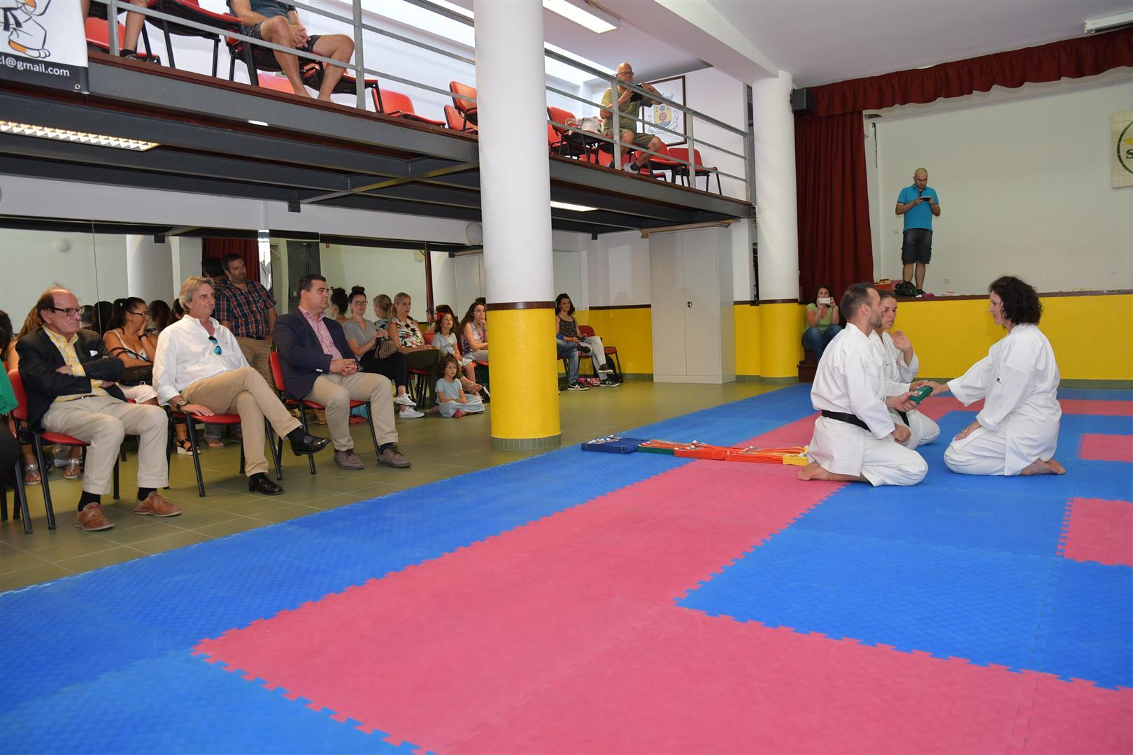 giz_e_caderno_linhas_karate__7_