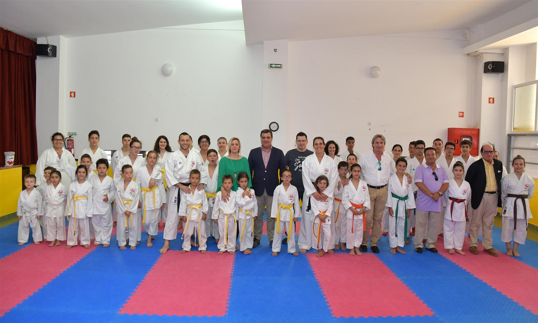 giz_e_caderno_linhas_karate__6_