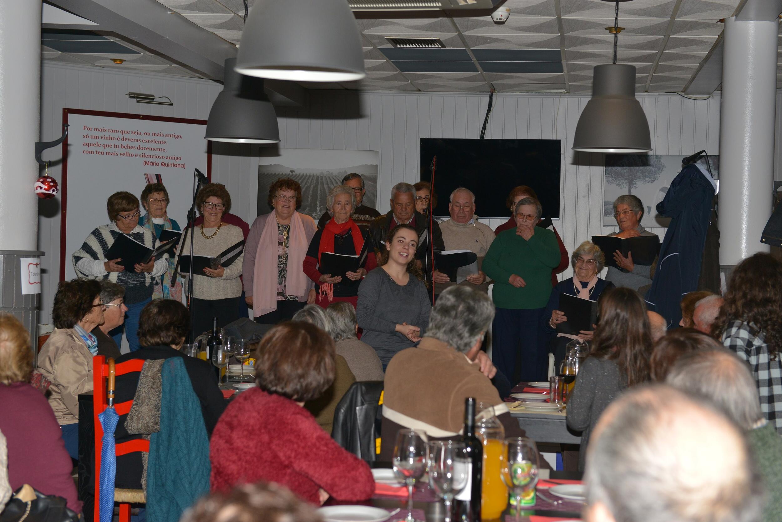 Festa_de_Natal_da_Academia_S_nior_de_Peg_es_e_Canha__2_