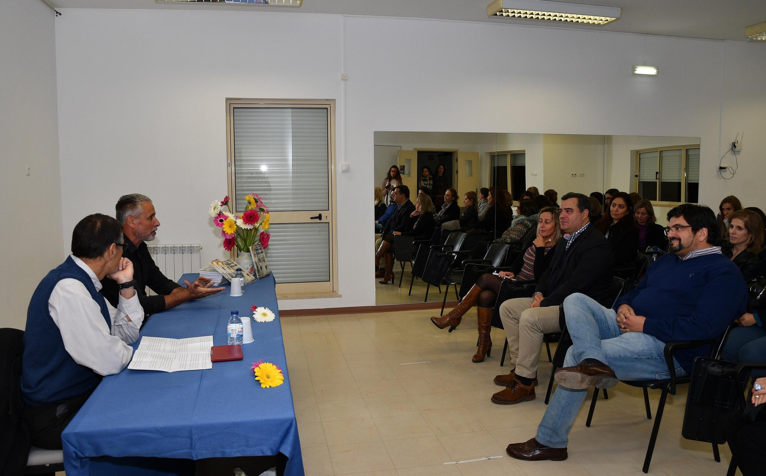 Lan_amento_Livro_Beijo_da_Quissonde_-_9