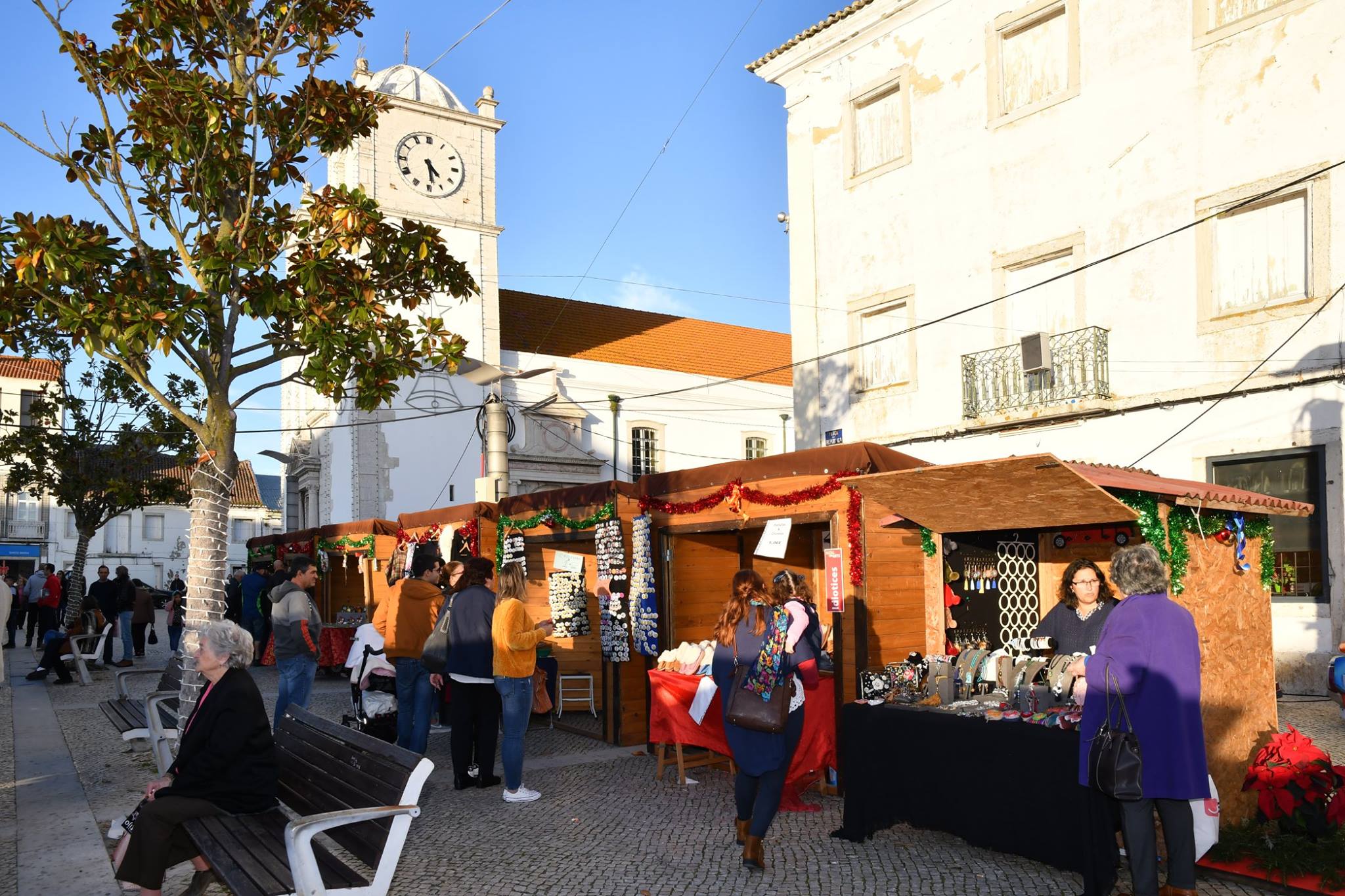 48220557_2301684463210275_9213995904204275712_n