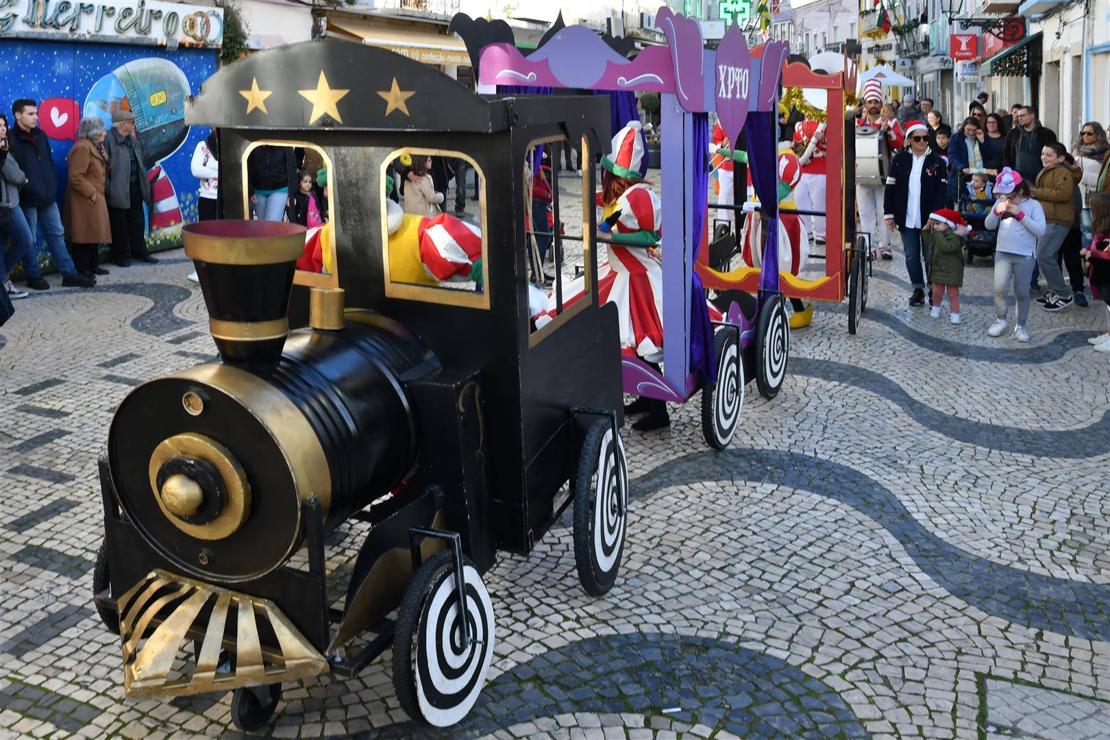 48413958_2301687813209940_5085039299036971008_n