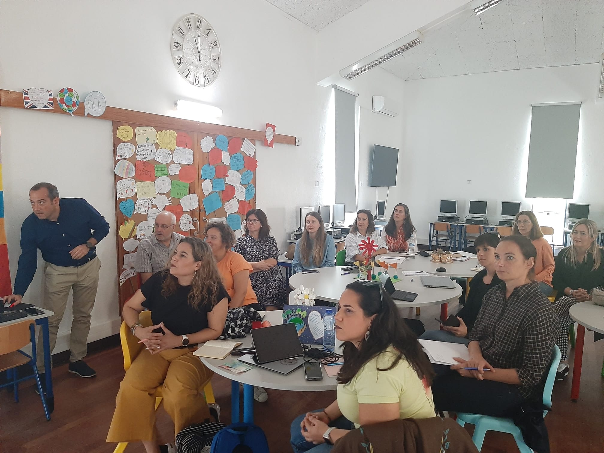 2022_10_10_trabalho_na_escola