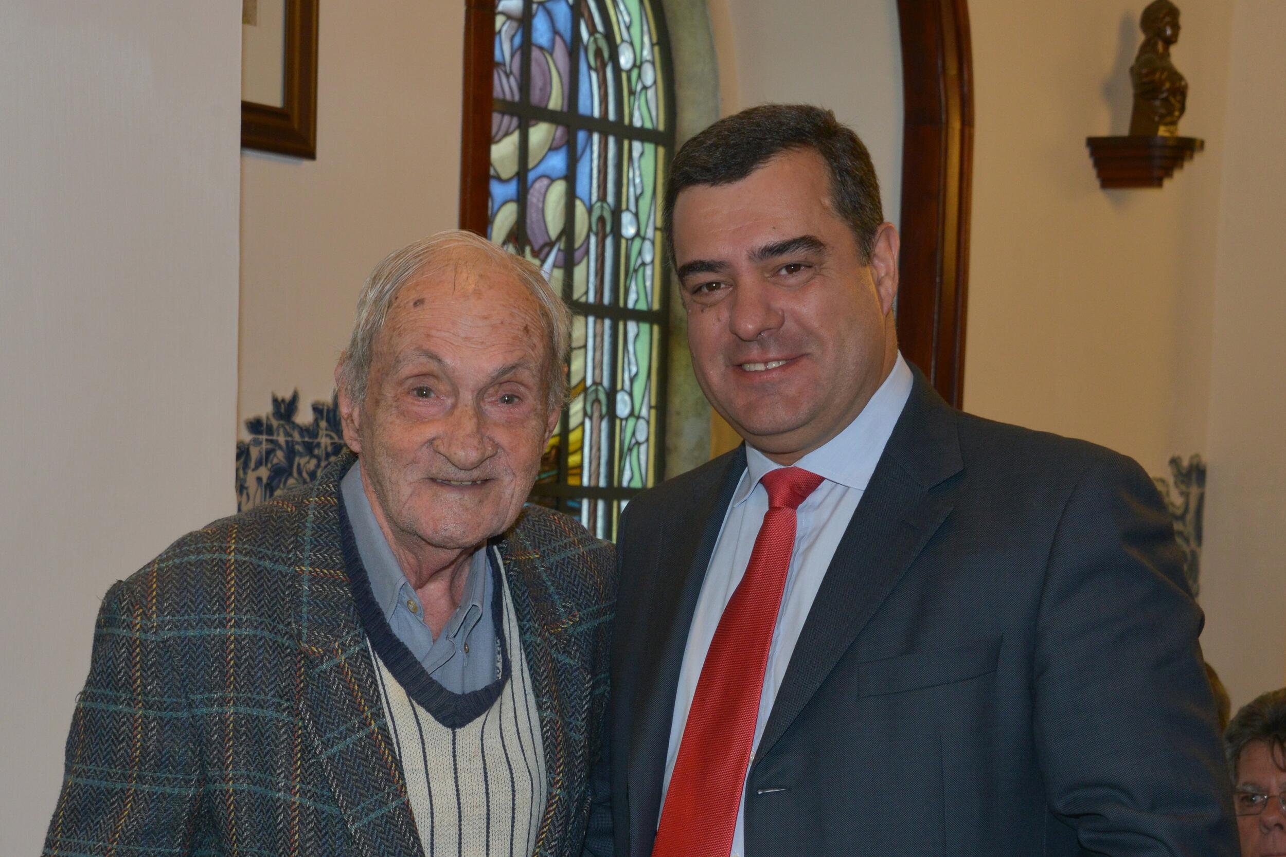 tomada de posse os elementos da comissão diretiva do núcleo do Montijo da liga dos combatentes 