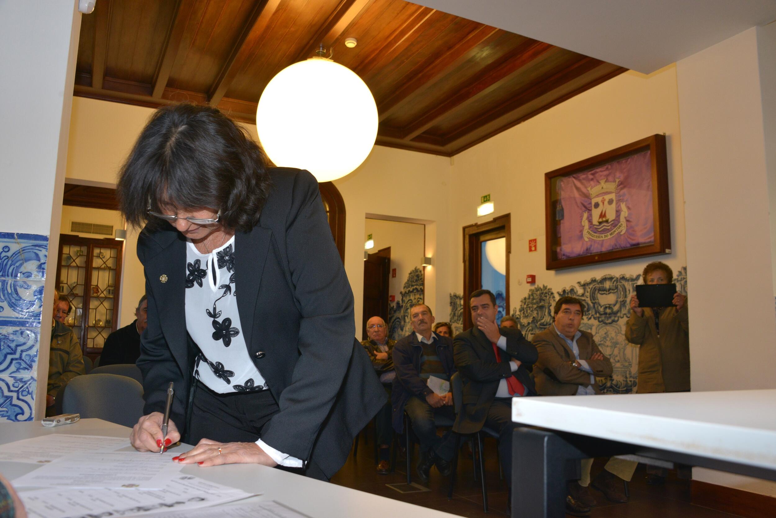 tomada de posse os elementos da comissão diretiva do núcleo do Montijo da liga dos combatentes 