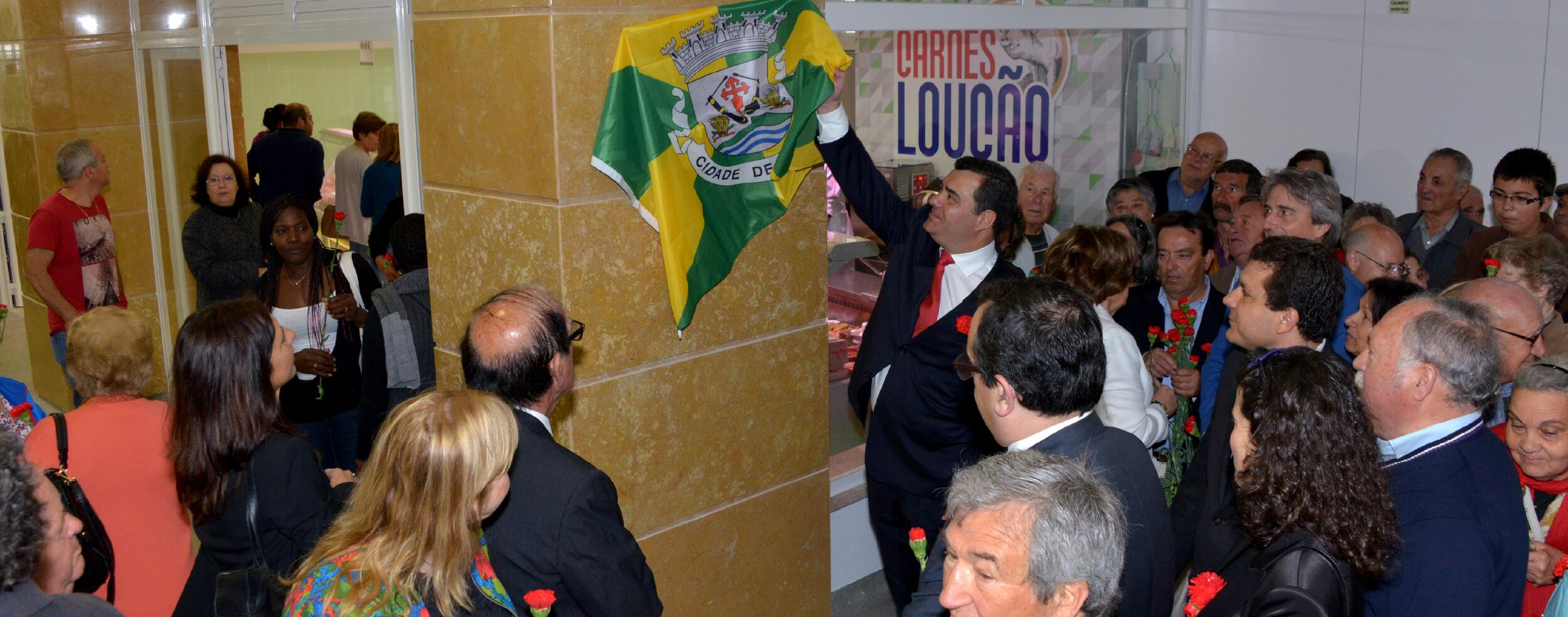 Mercado Municipal inaugurado no dia 25 de Abril