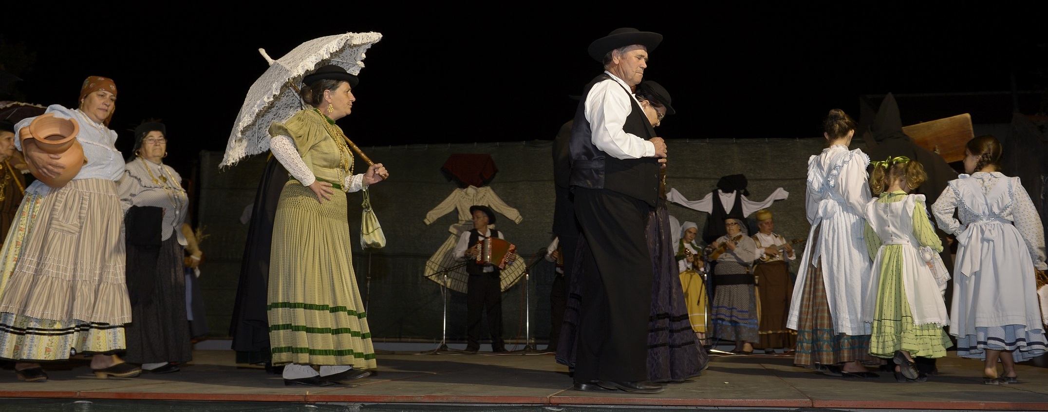 Grupo Típico de Danças e Cantares do Afonsoeiro festeja aniversário