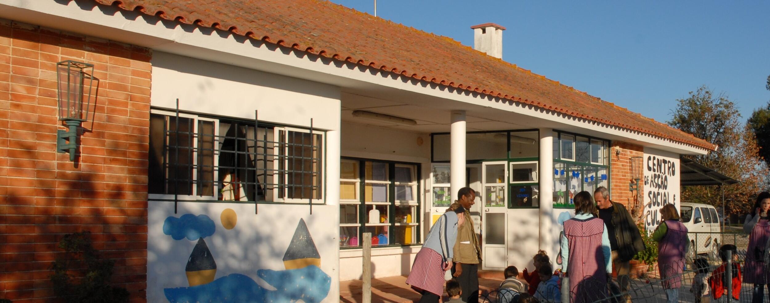 Autarquia auxilia Centro de Ação Social das Faias