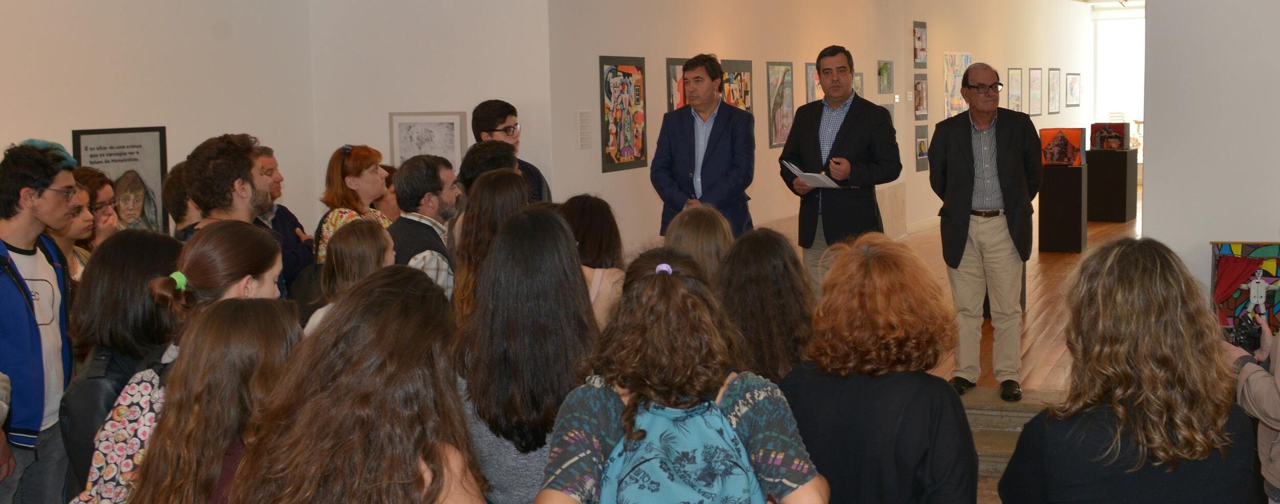 Expressões II: as escolas na Galeria (c/vídeo)