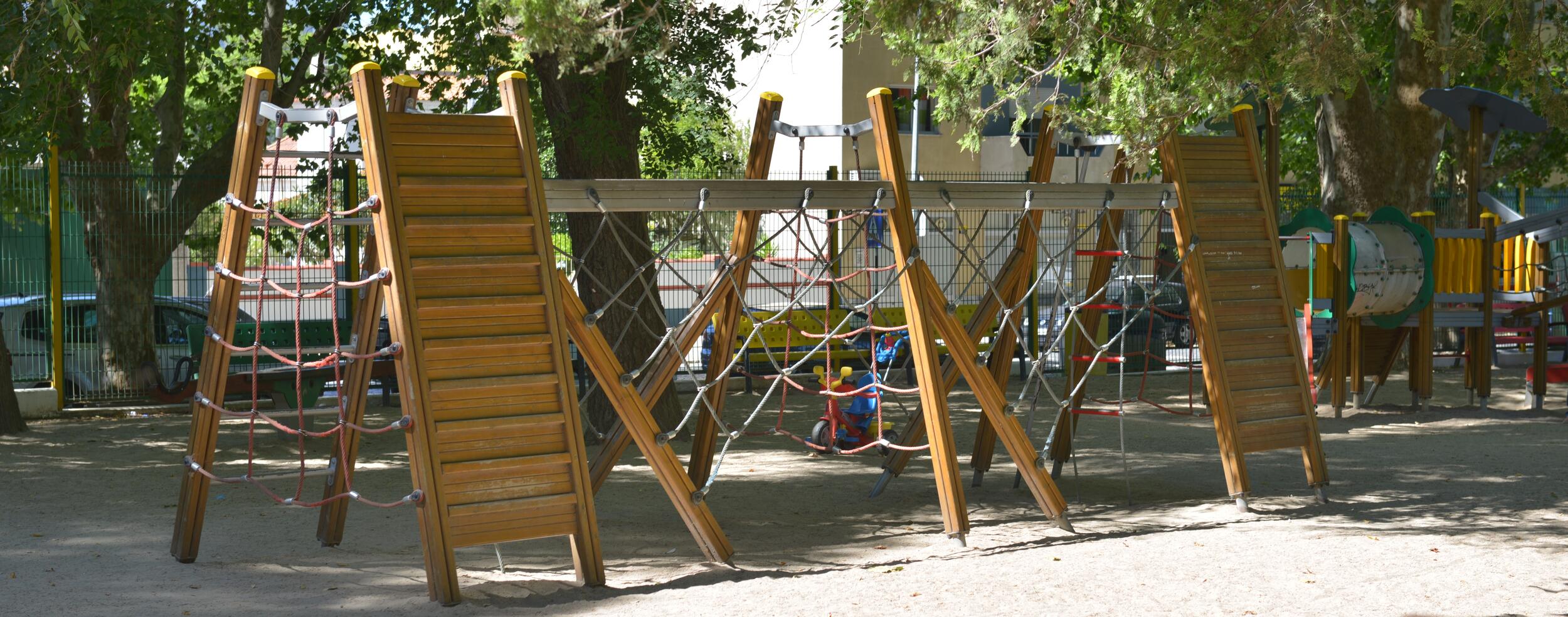 Apoio financeiro para intervenção em parques infantis