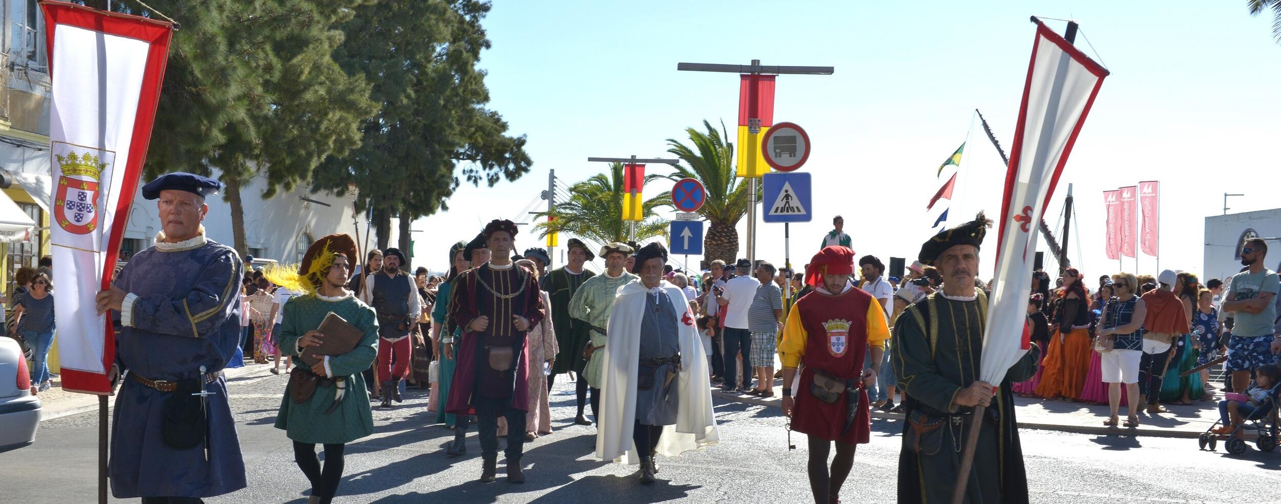 Montijo com milhares de pessoas na Feira Quinhentista (c/vídeo)