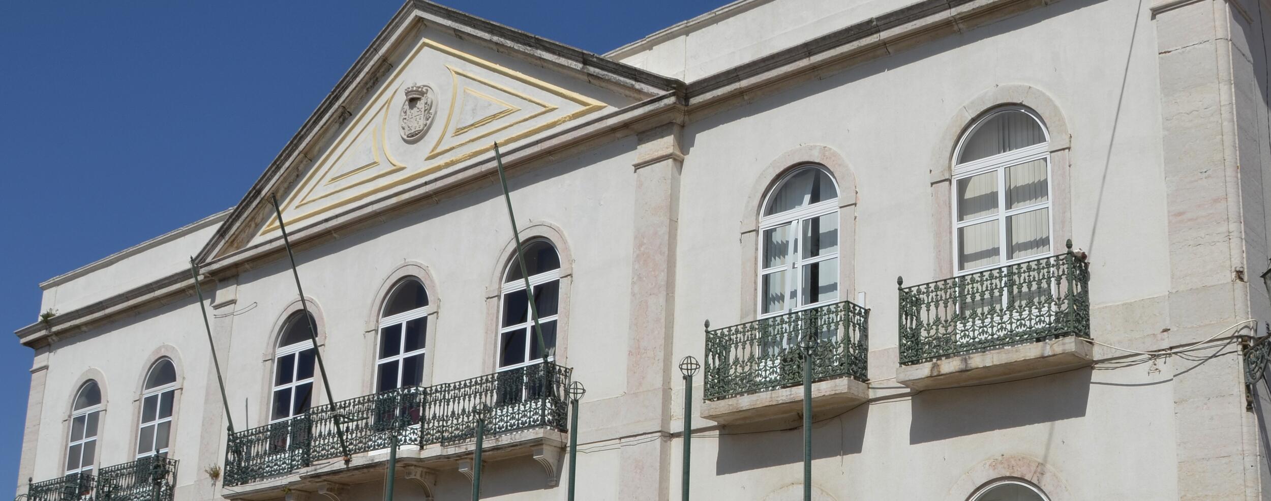 Câmara debate saúde no concelho com ARSLVT e ACES Arco Ribeirinho