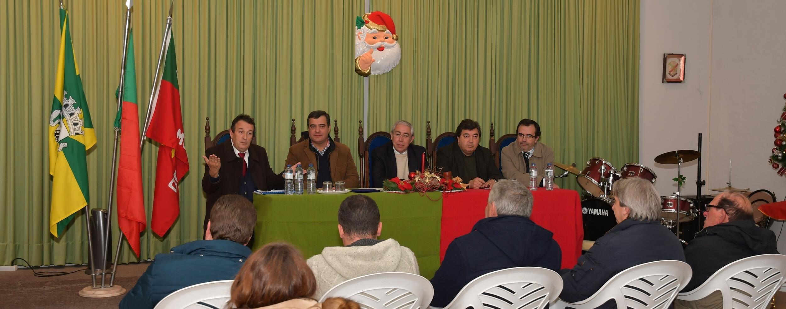 Banda apaga 103 velas