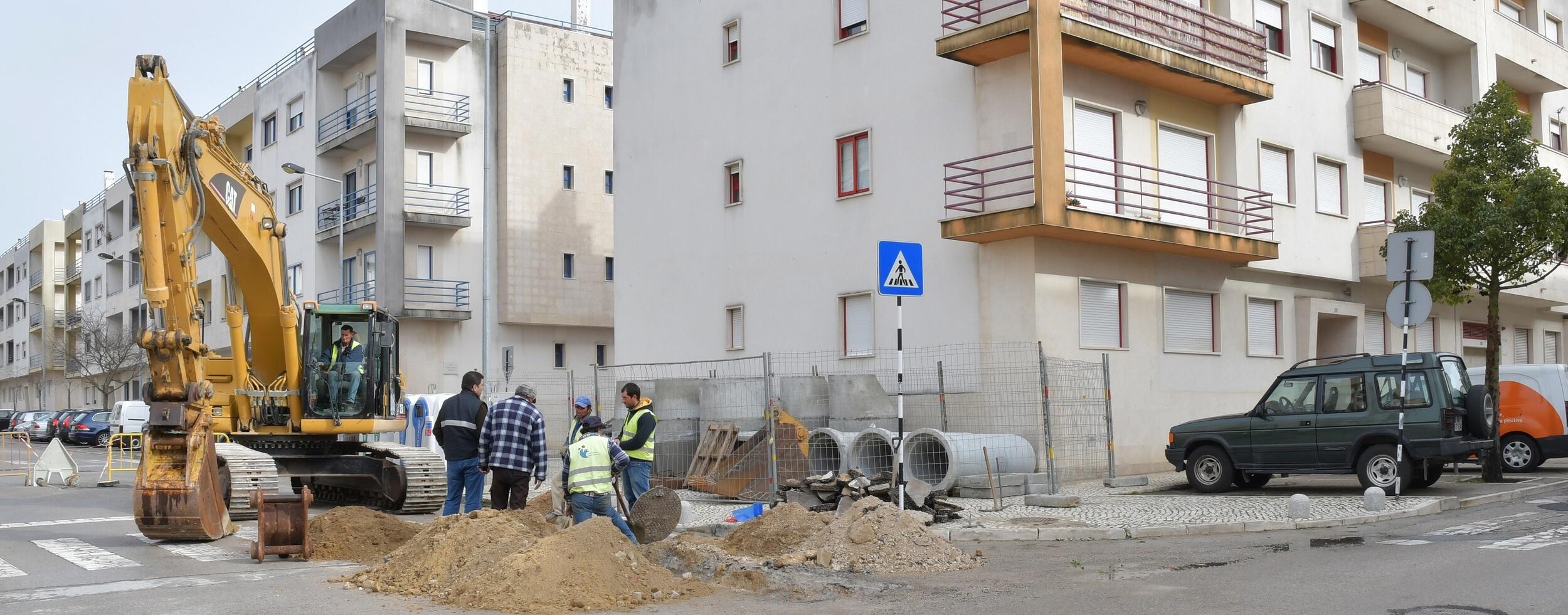 SMAS Montijo realizam obra na Rua Manuel Giraldes da Silva