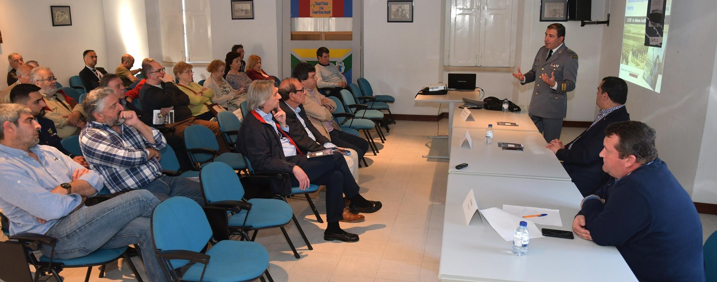 Grande Guerra mote de palestra e mostra na biblioteca