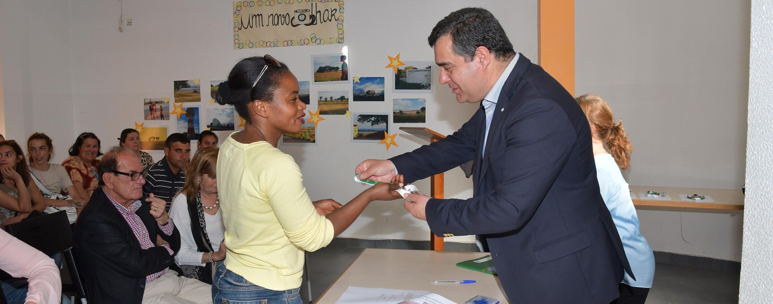 Entrega de habitações sociais na Caneira