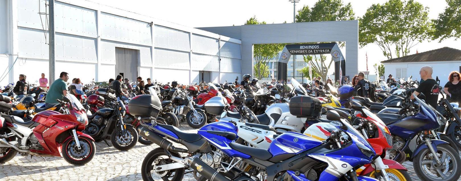 Motoclube a caminho da nova sede