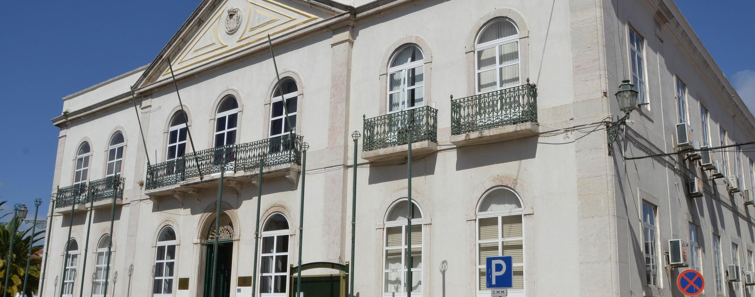 Situação económica e financeira municipal é estável e muito positiva