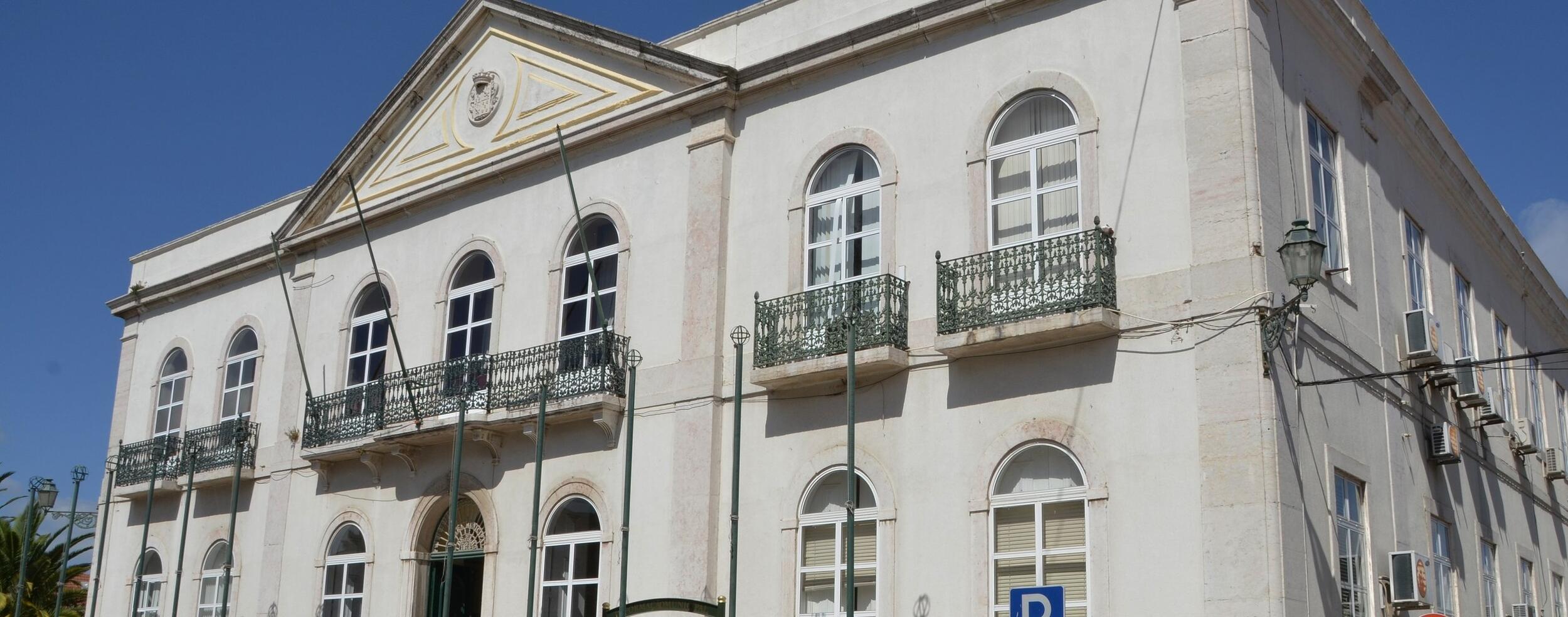 Município do Montijo aprova benefícios fiscais de 1 milhão e 700 mil euros