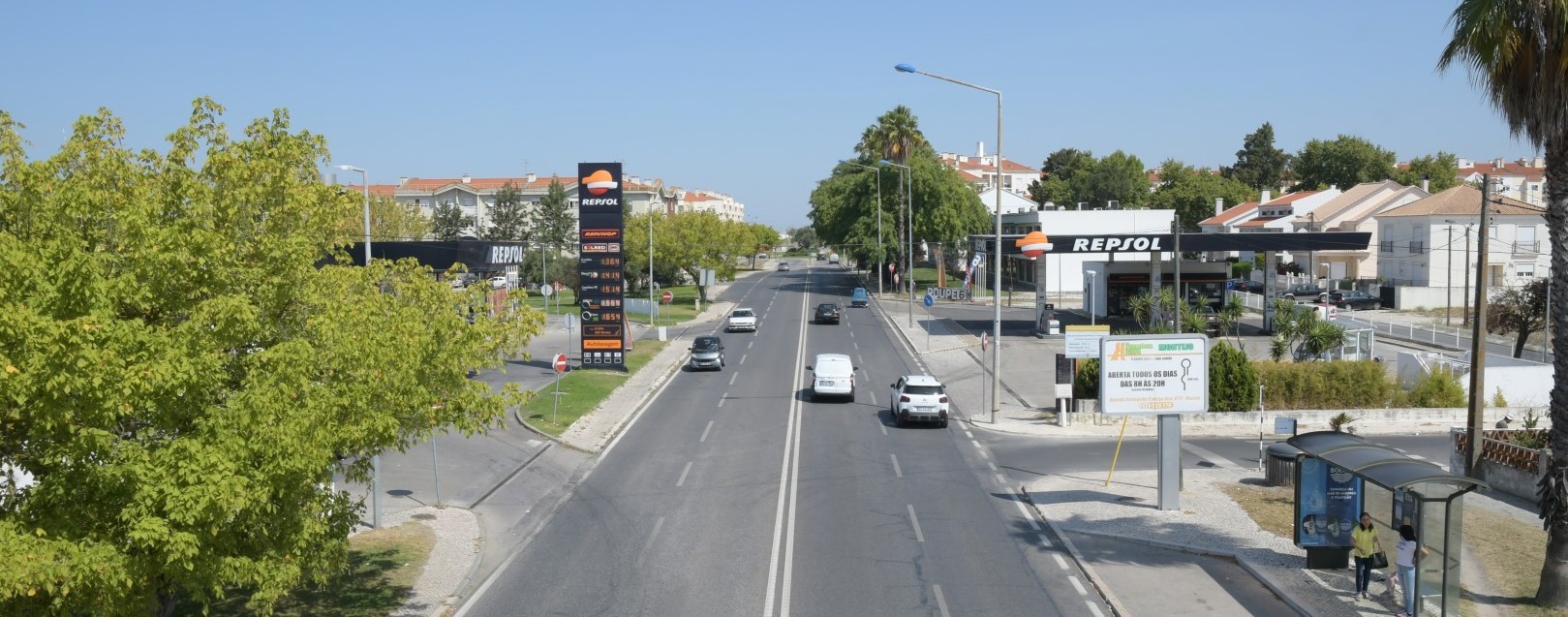 Protocolo com a Repsol para arrelvamento sintético do campo do Afonsoeiro e novas ambulâncias par...