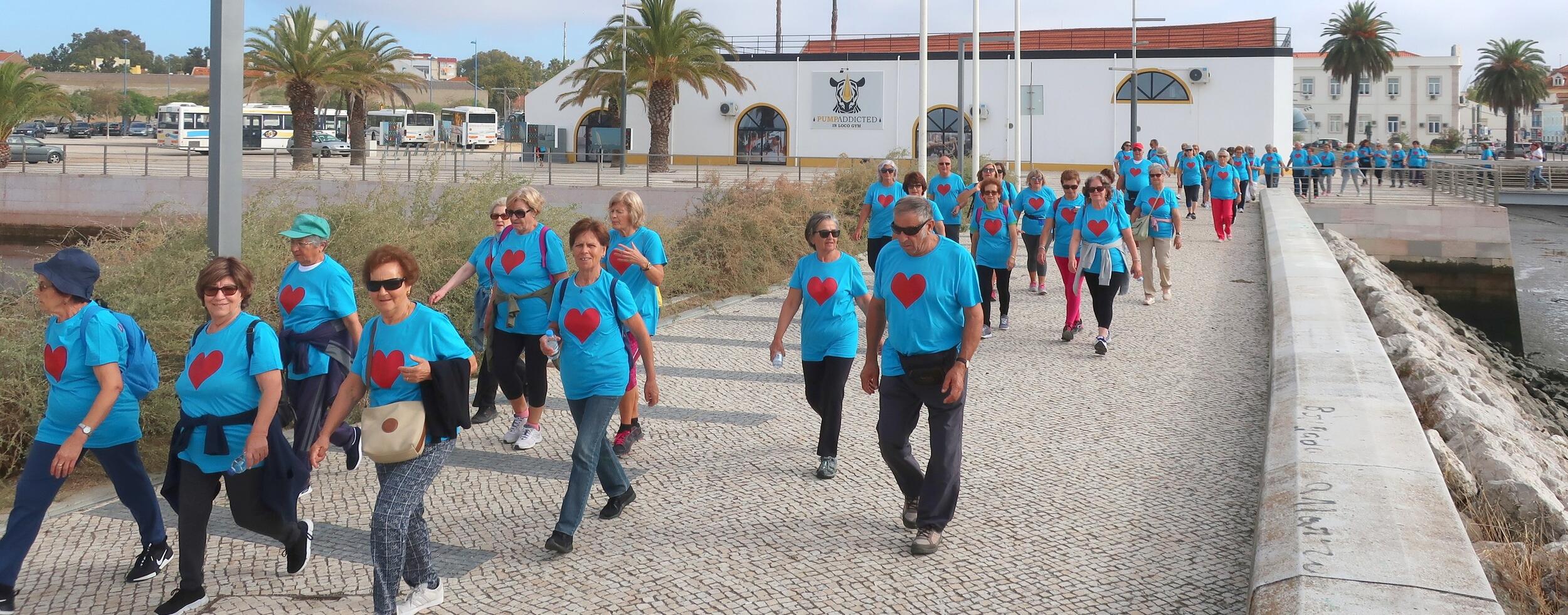 Mais de 100 seniores aderiram à Caminhada do Dia Mundial do Coração 