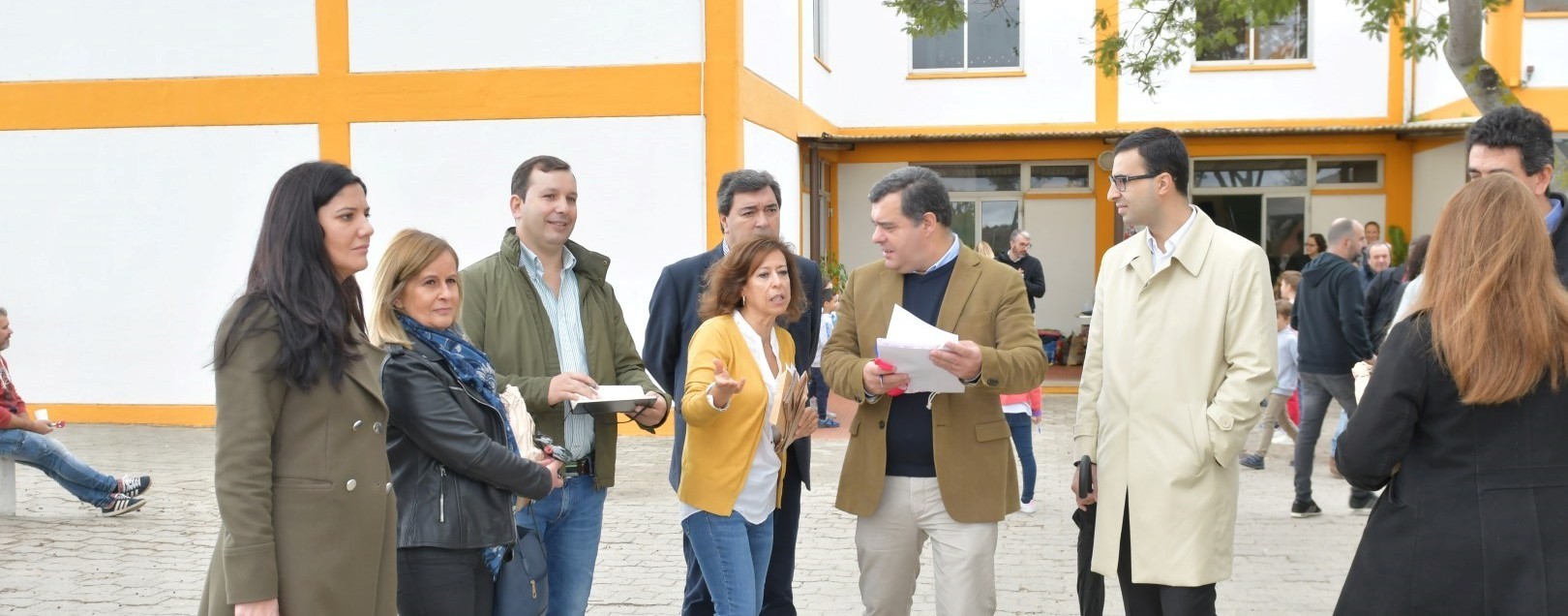 Câmara e junta terminam visitas às escolas