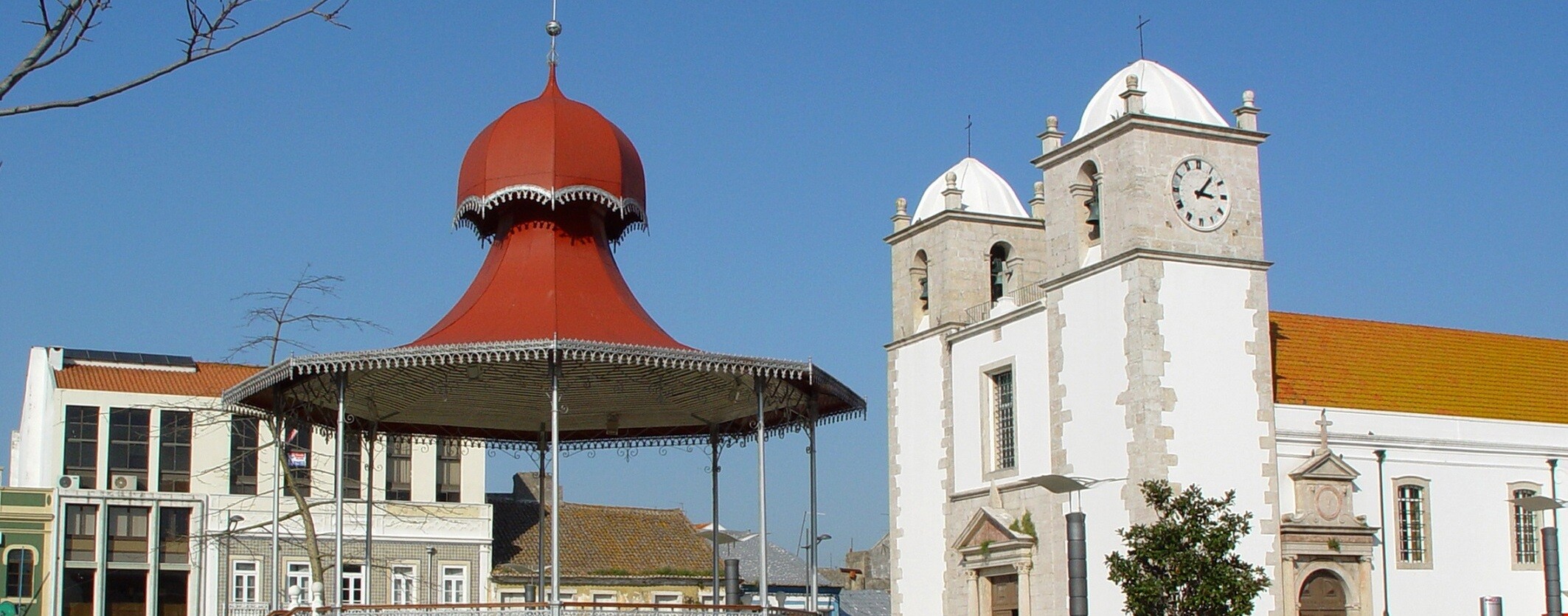 Câmara implementa medidas de apoio ao comércio local