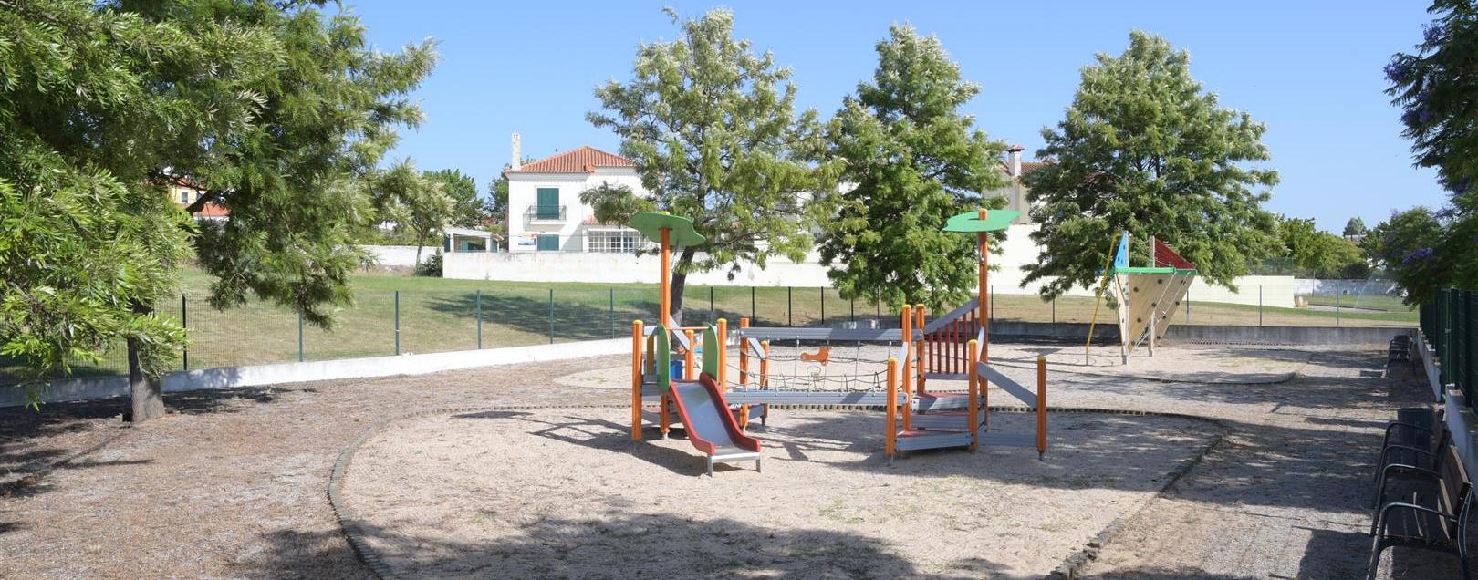 Reabilitação de parques infantis vai custar 160 mil euros