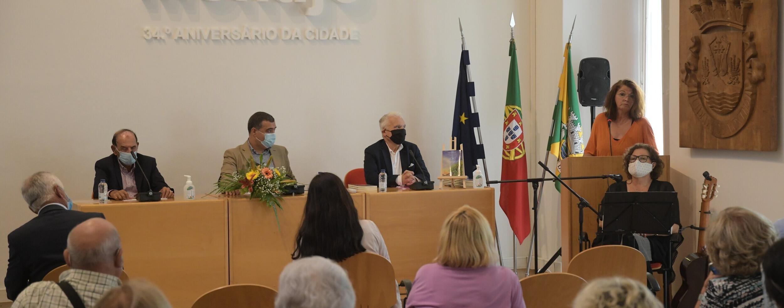 João Barbosa apresenta livro “Vidas sem Vida”