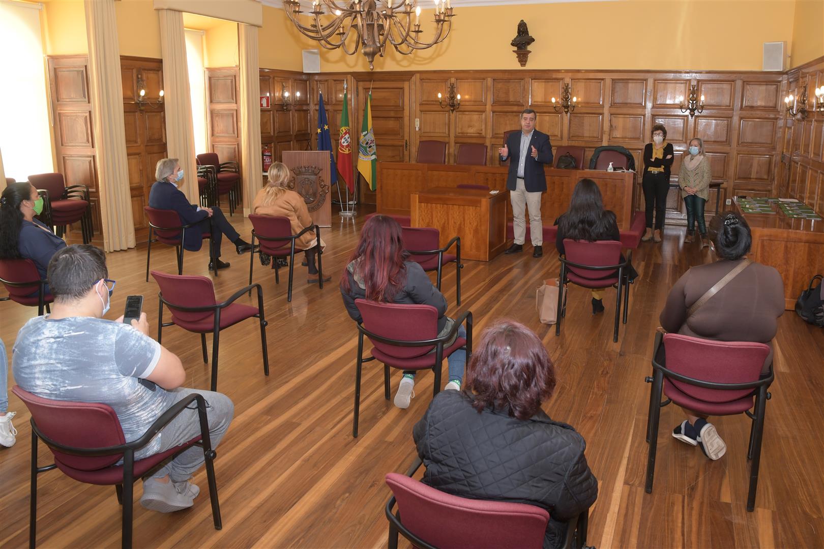 Câmara entrega 12 fogos de habitação social