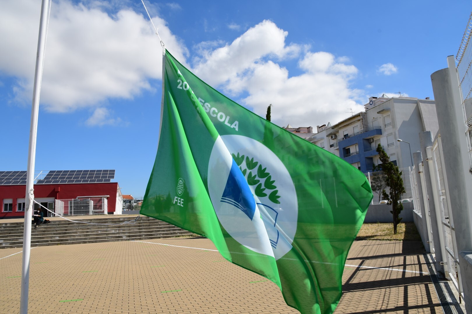 D. Pedro Varela e EBI do Esteval hastearam Bandeira Verde