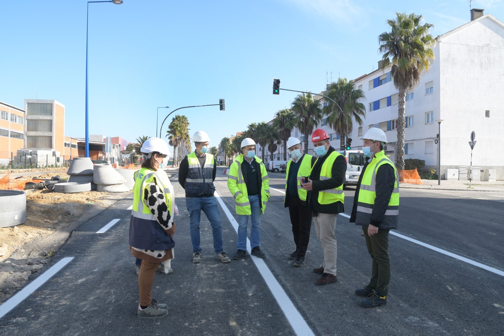 Presidente da câmara visita obras do Lidl