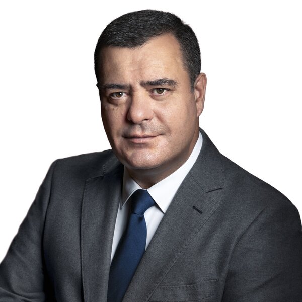 Presidente testa positivo à Covid-19