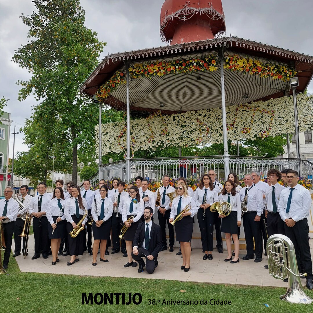 Sociedade Filarmónica 1.º Dezembro convida o fadista Tiago Correia