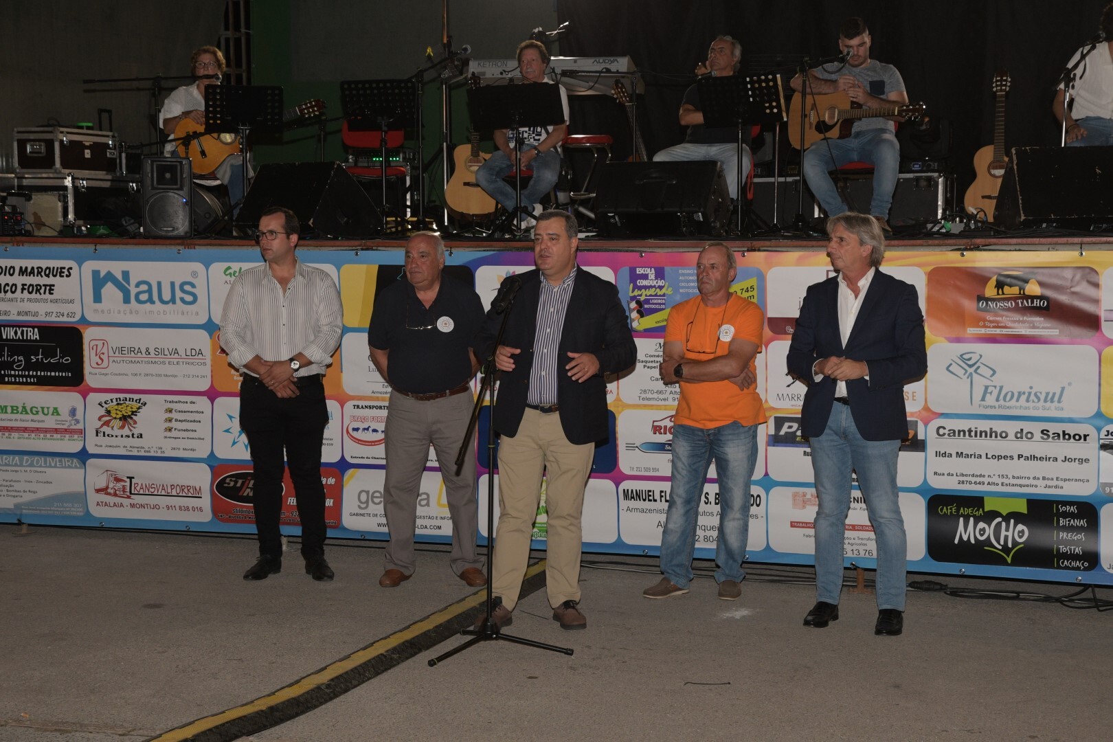 Música e animação na abertura das Festas Populares do Alto-Estanqueiro