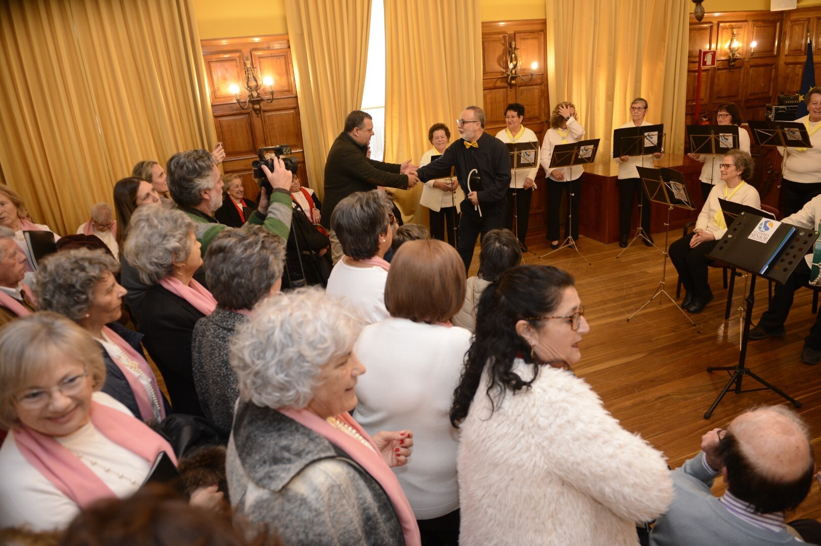 Tradição cumprida com Cantar as Janeiras nos Paços do concelho
