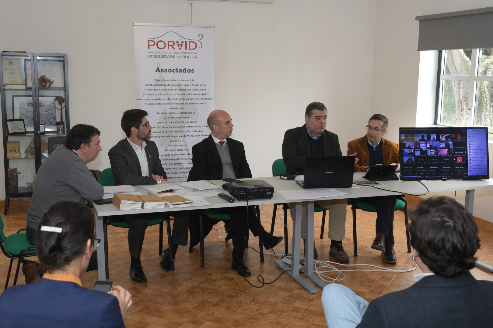 PORVID recebe Assembleia Intermunicipal da Associação de Municípios Portugueses do Vinho 