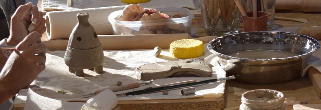 Exposição Entre as Mãos... 