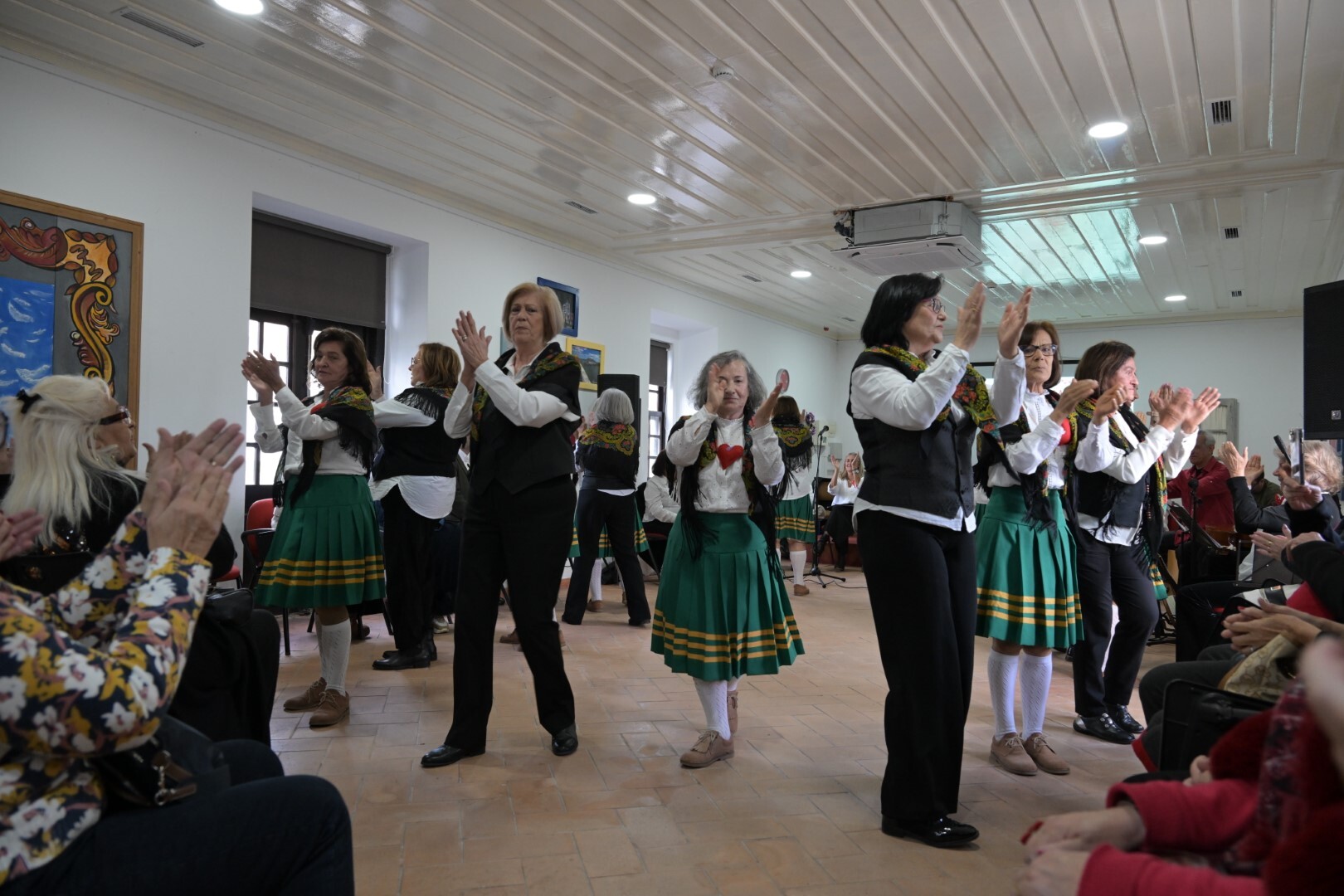 "Chá dos Afetos" celebrou a amizade e a importância dos afetos na Universidade Sénior do Montijo