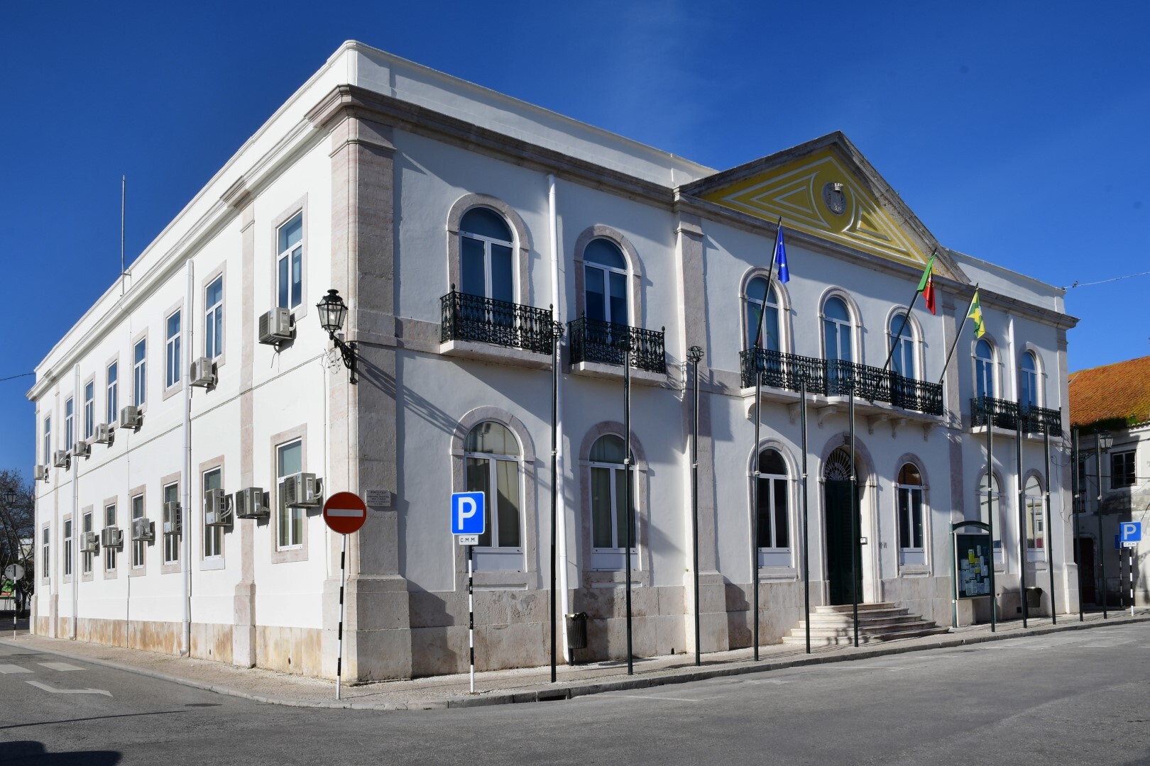 Câmara Municipal do Montijo aprova apoios financeiros