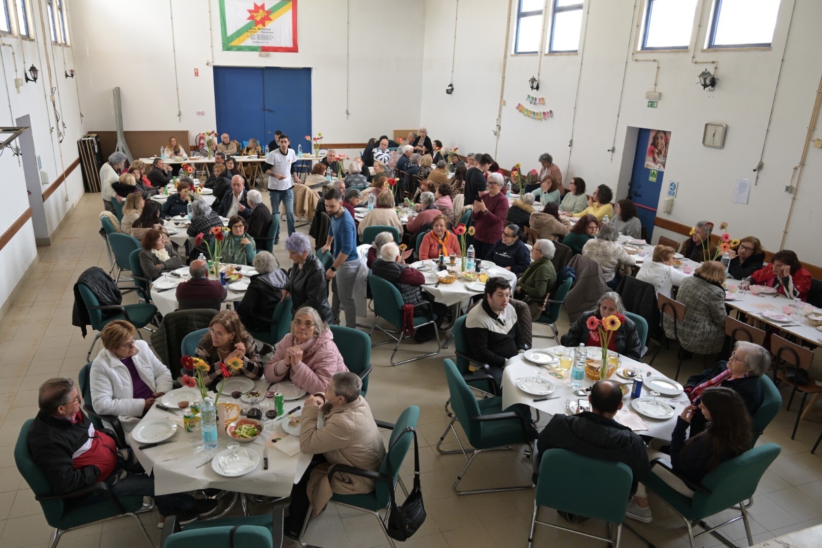  "Os Unidos" assinalam o Dia Internacional das Mulheres com almoço convívio