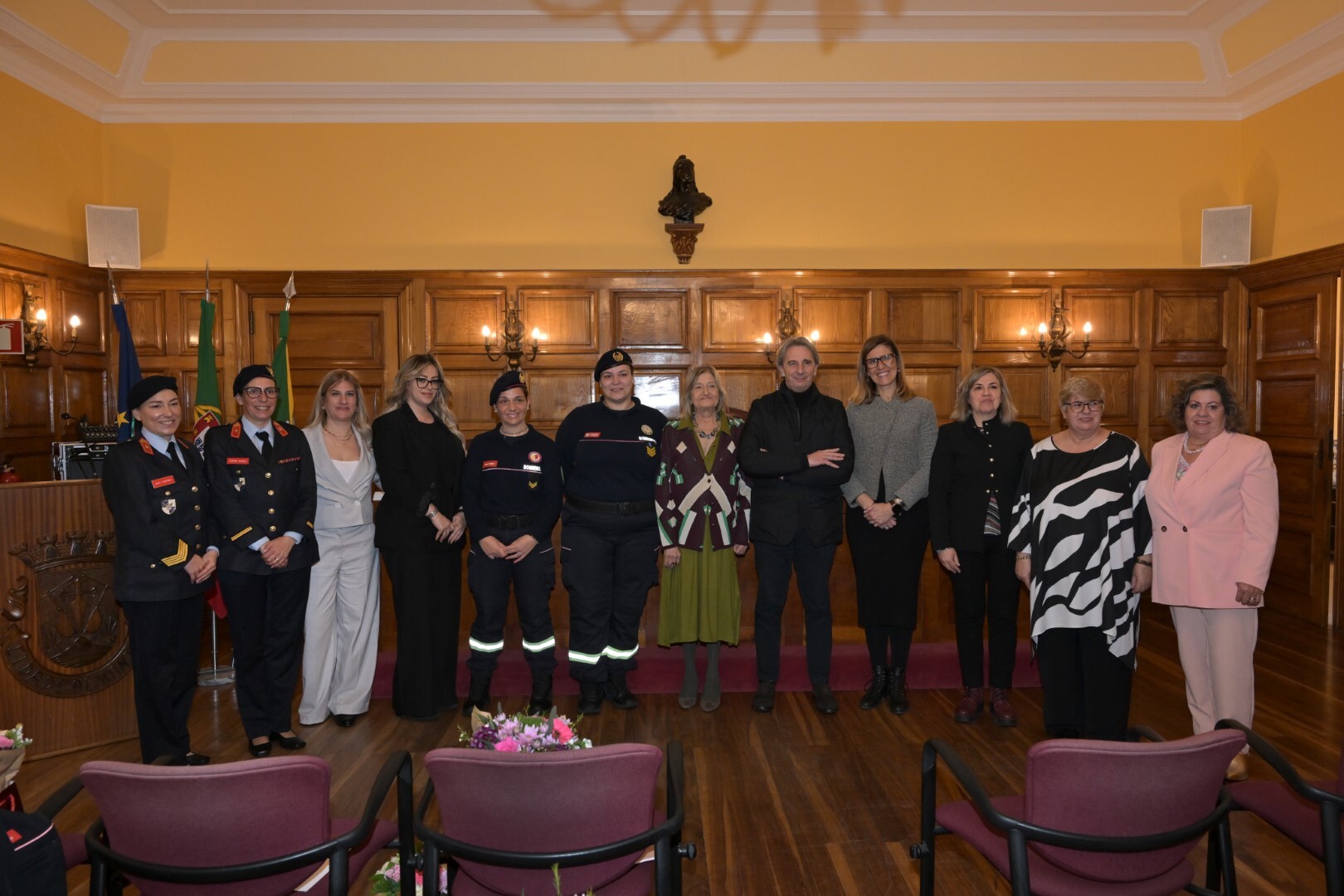 Cerimónia distingue mulheres dos Bombeiros Voluntários